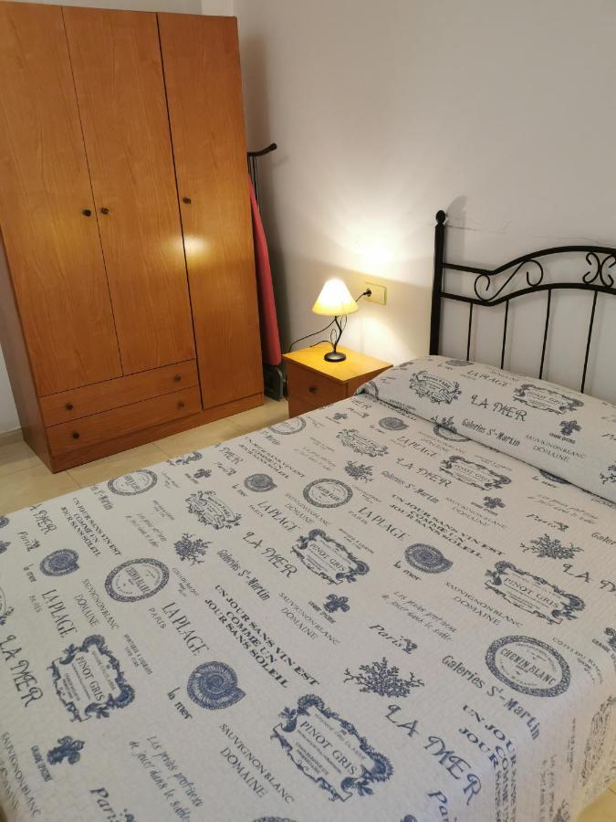 Hostal Residencia Celma Sant Carles De La Rapita Luaran gambar