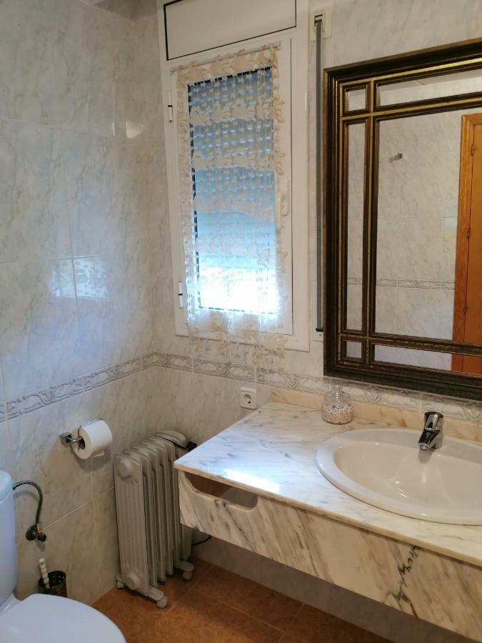 Hostal Residencia Celma Sant Carles De La Rapita Luaran gambar